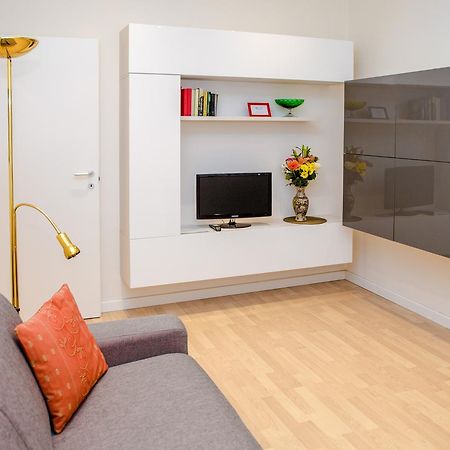 Guesthost - Istria M5 Cozy Apartment Milán Exterior foto